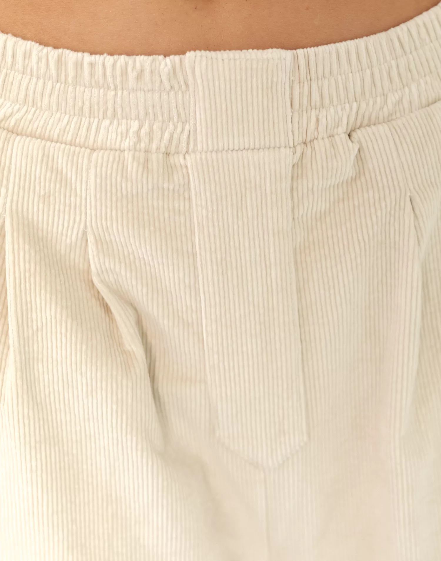 Agyness Pant (Beige) - By Lioness