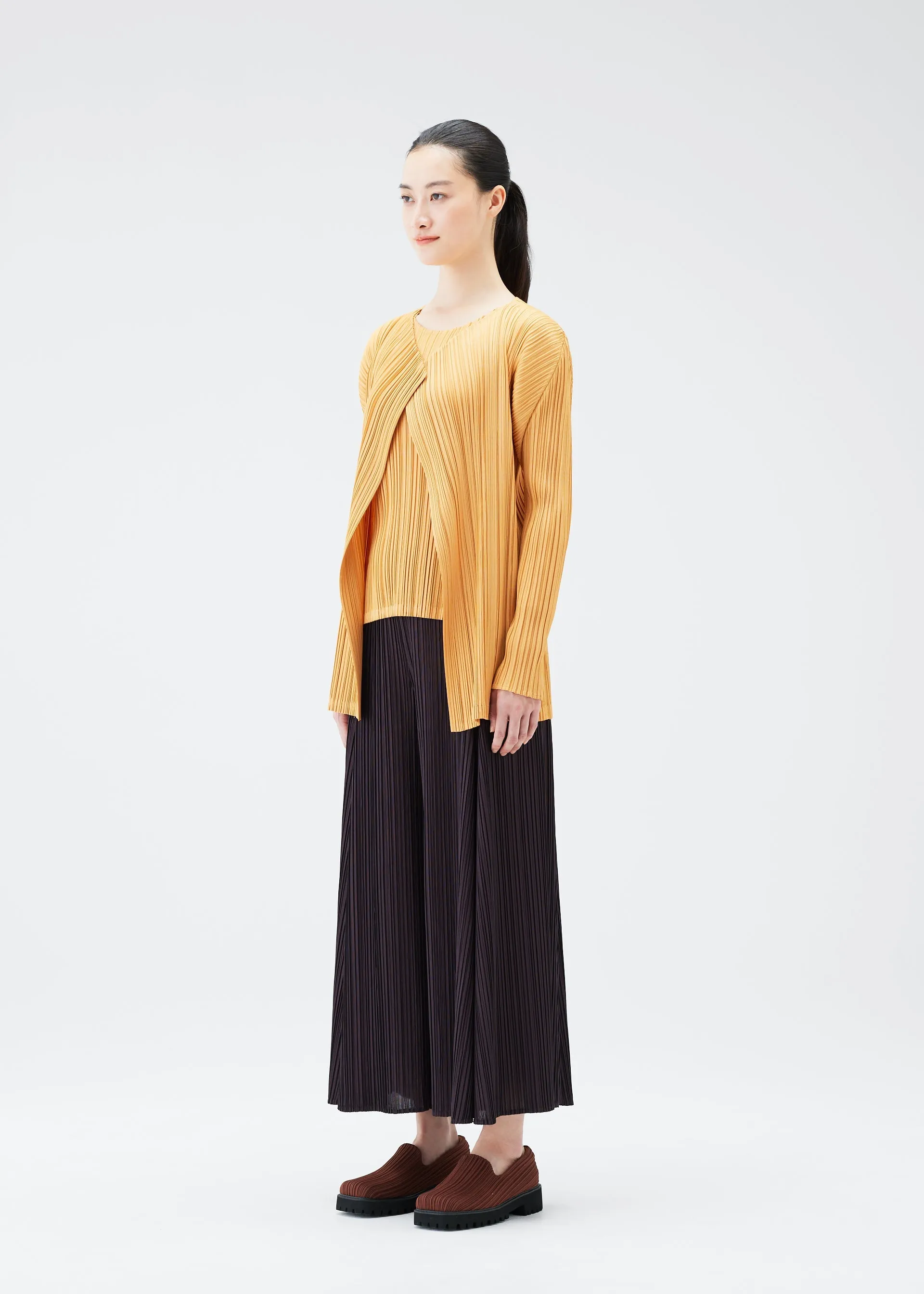 PLEATS PLEASE ISSEY MIYAKE  MELLOW PLEATS CARDIGAN   