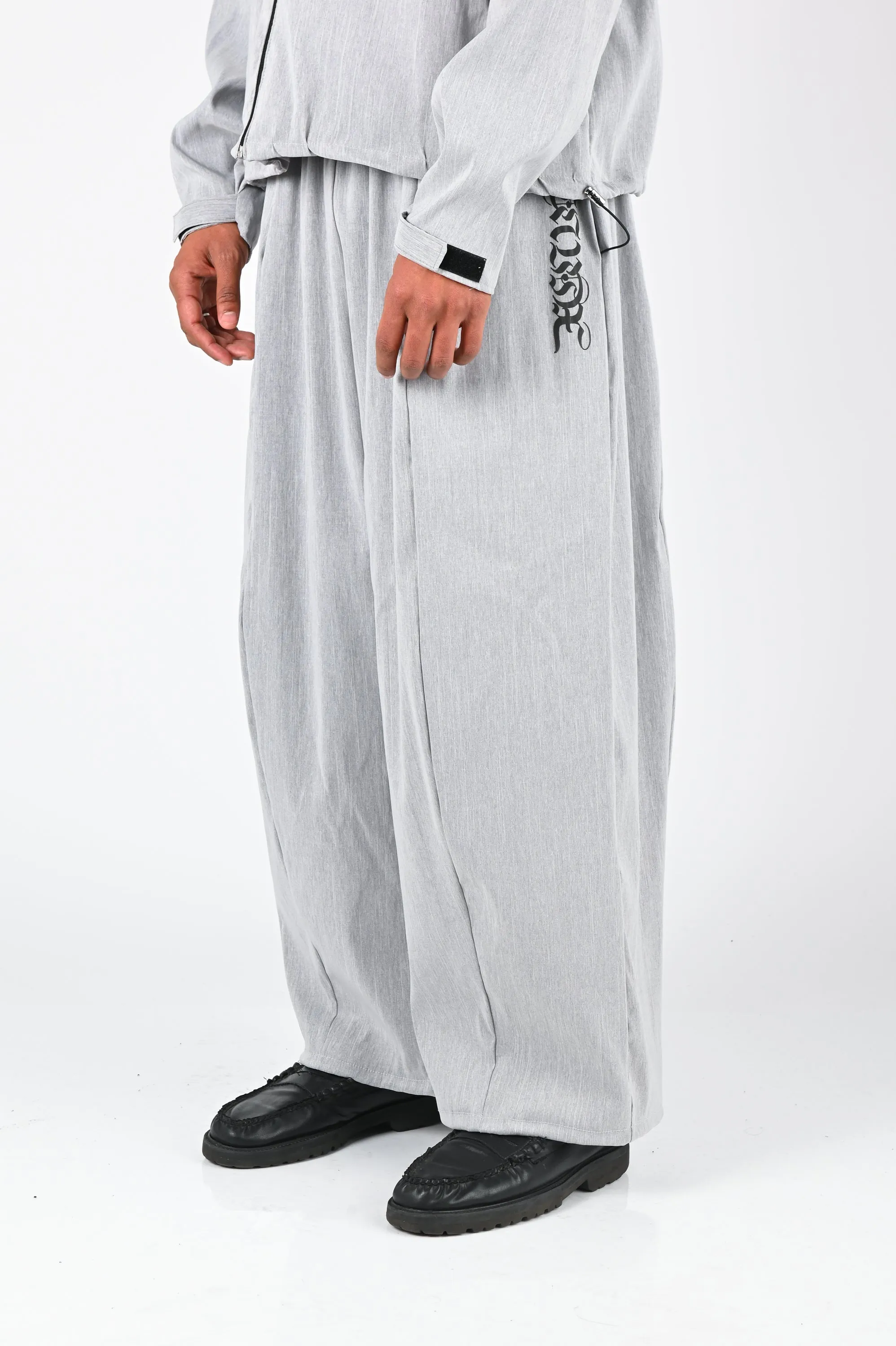 Posture 'Square' Trackpant in Grey