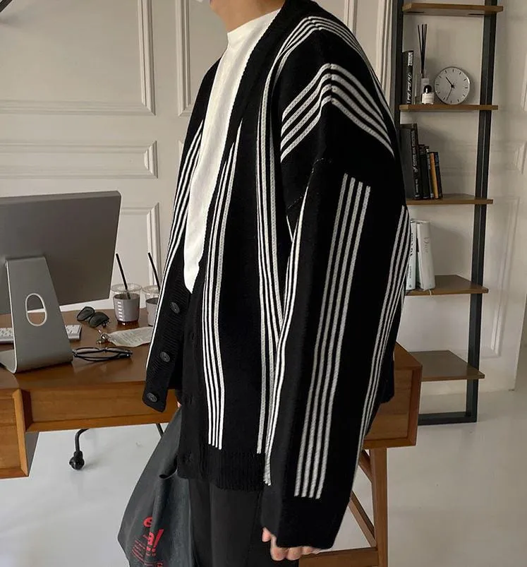 RT No. 5553 KNITTED V-NECK VERTICAL STRIPE CARDIGAN